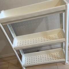 IKEA VESKEN（ヴェスケン） 3段ラック 白の画像