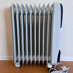 デロンギ　オイルヒーター H771015EFSNの画像