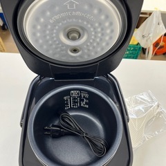 【ドリーム池田店♪ジモティ割対象】 アイリス 3合炊飯器 RC-MA30AZ-B 2021年製 43166の画像