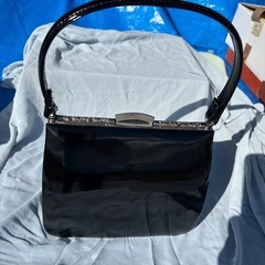 エナメルバッグの画像