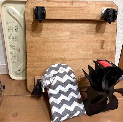 【オーダー】アラジンストーブ用アイアンウッドガード&キャスター付き台^ ^ オーダー品】ウッドガード&キャスター アラジンストーブにピッタリ