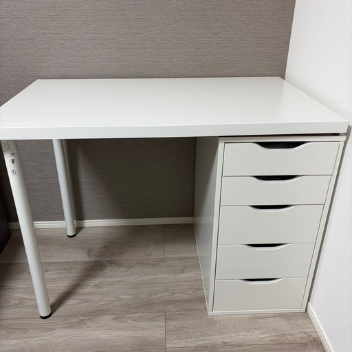 決まりました　IKEA テーブル　椅子