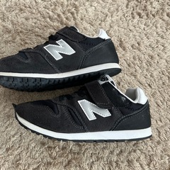 【20.0】ニューバランス373 スニーカー　黒　手洗い済の画像