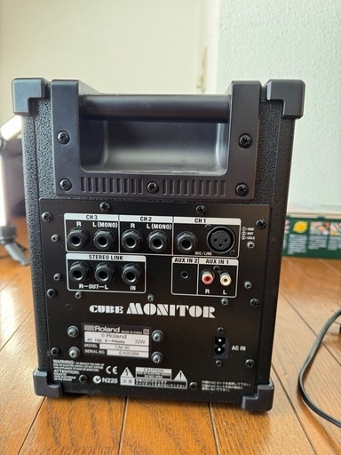 Roland CM-30  パワードモニター