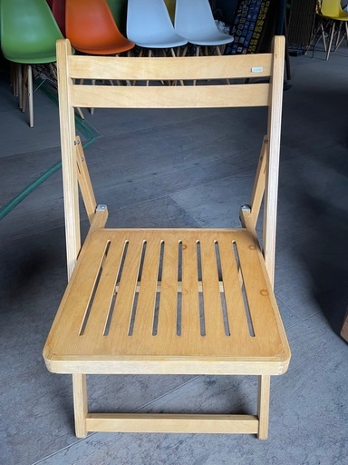 折りたたみ椅子木製椅子中古品 (ユア・プレシャス) 備中高梁の椅子