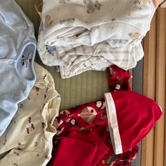 新生児から生後3ヶ月くらいまでの男の子洋服の画像