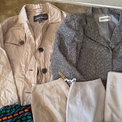 高級ブランド多数レディース服
10着セットの画像