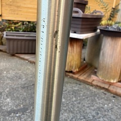 ガラスハイテーブルの画像