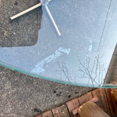 ガラスハイテーブルの画像