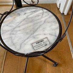 間接照明（大理石テーブル付）ジャンクの画像