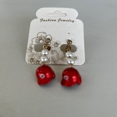 カープヘルメット型イヤリングの画像