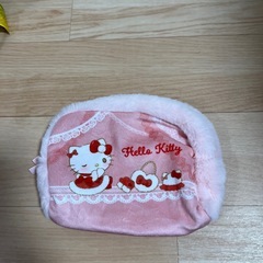 キティちゃんのポーチの画像