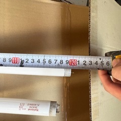 【差し上げます】レアすぎるLEDじゃない蛍光灯の画像