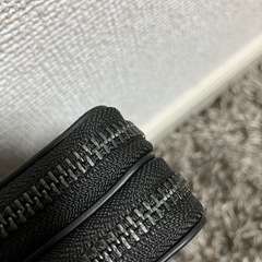 取引終了しました✨️鑑定士がほぼ未使用品と鑑定したCOACHダブルファスナー長財布とボディバックの画像