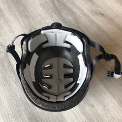 【美品】OUTDOOR MASTER スケボー用ヘルメット Lサイズ（56〜61cm)の画像