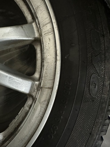 TOYOタイヤ 205/60 r16 92Q スタッドレス