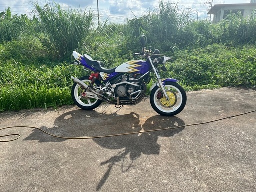 ゼファー400 外装