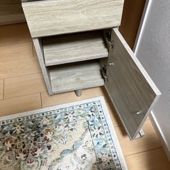 rowya　机の画像