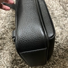 ②鑑定士がほぼ未使用品と鑑定✨️COACHボディバックの画像