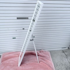 IKEA FLAKNAN（フラークナン） スタンドミラーの画像