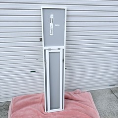 IKEA FLAKNAN（フラークナン） スタンドミラーの画像