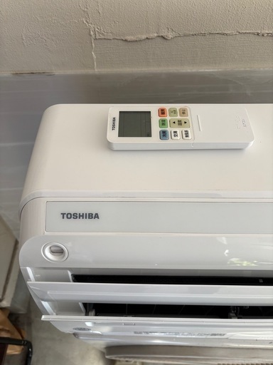 ?東芝の安心エアコン?取付込?お掃除機能付き❄️クリーニング済✨️中古 東芝 TOSHIBA ルームエアコン RAS-H281R 20