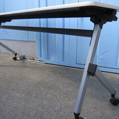 会議テーブル　スタックテーブル　ホワイト　1800ｘ450ｘ720　イトーキ製　ＴＨＰ－１８４Ｘ１－Ｗ９の画像