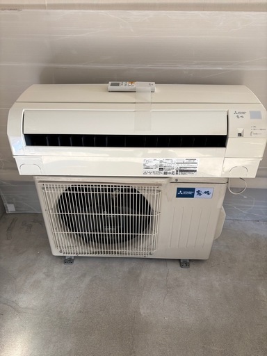 ?美品❗️2022年式?取付込✨️簡易クリーニング済❄️中古 三菱 霧ヶ峰 MSZ-GE2222-W 2022年式 100V 15A 