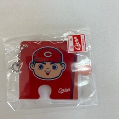 カープハンカチ&キーホルダーの画像
