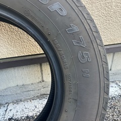 ハイエース 200系、ノーマルタイヤ、195/80R15
の画像