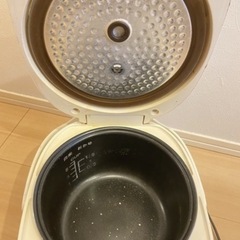 【ジャンク】炊飯器の画像