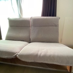 ソファ（お話し中）の画像