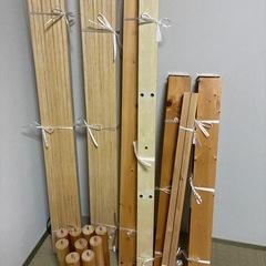 ダブルベッドマットレス、ベッド枠セットの画像