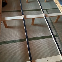 ダブルベッドマットレス、ベッド枠セットの画像