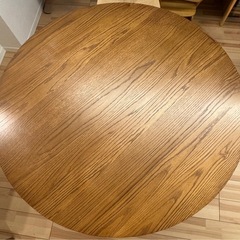 ※値下げしました！※【4/1、4/15、4/16引取限定】北欧モダン風 円形ダイニングテーブル（デザイン脚）の画像