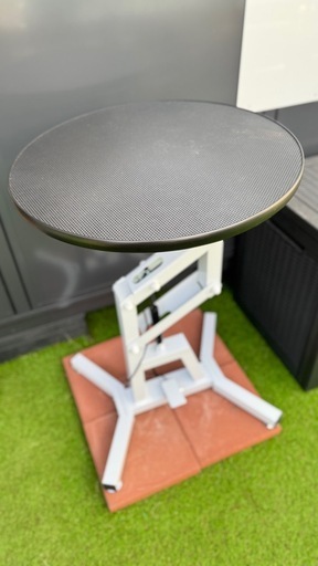 ペットトリミングテーブル　丸型昇降回転式