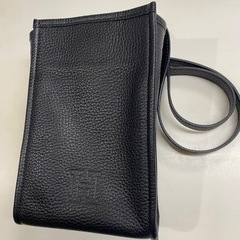 ヒロフ　レザーショルダーバッグS本革ミニバッグ　　美品の画像