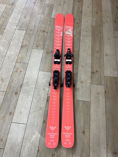 カービングスキー　black　crows　174cm　CAMOX　Birdie　24⁻25モデル　ビンディング　SALOMON　