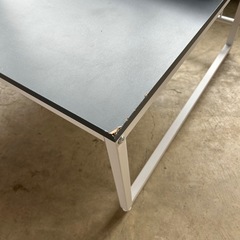 パソコンデスクの画像