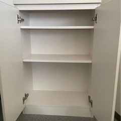  収納棚　カウンターキッチン下　白の画像