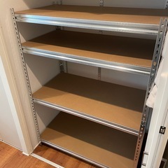 スチールラックの画像