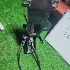 トヨタ TOYOTA カローラ デラックス COROLLA クラッチペダル ブレーキペダル ペダルセット KE26の画像