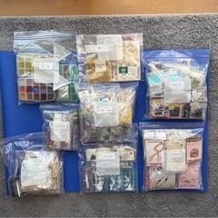 アクセサリー制作材料 まとめ売り  スワロフスキー・ビーズ・工具など一式の画像