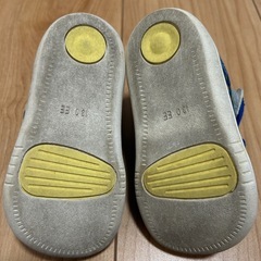 キッズシューズの画像