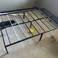 マットレス、フレームの画像