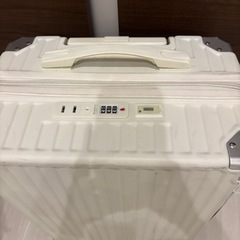 キャリーケースの画像