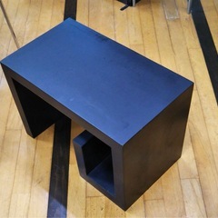 カフェ&雑貨屋さんのローテーブルの画像