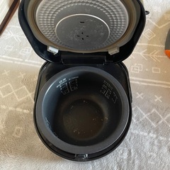 炊飯器の画像