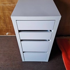  小型 多段引き出し 白／書類収納の画像