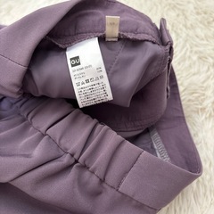 (お取引中)
🉐お値引あり🉐  GUカラーパンツの画像